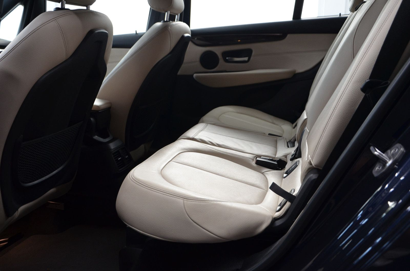 BMW 218 218 d Gran Tourer Luxury Line *AUTOMATIK*AHK*PDC — photo 14