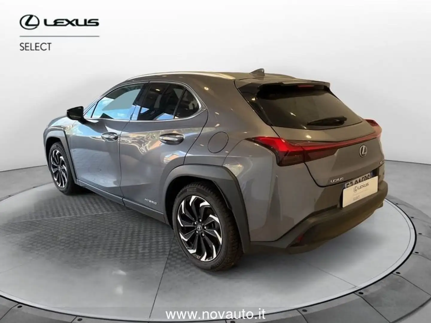 Lexus UX 250h Hybrid 4WD Executive - 2