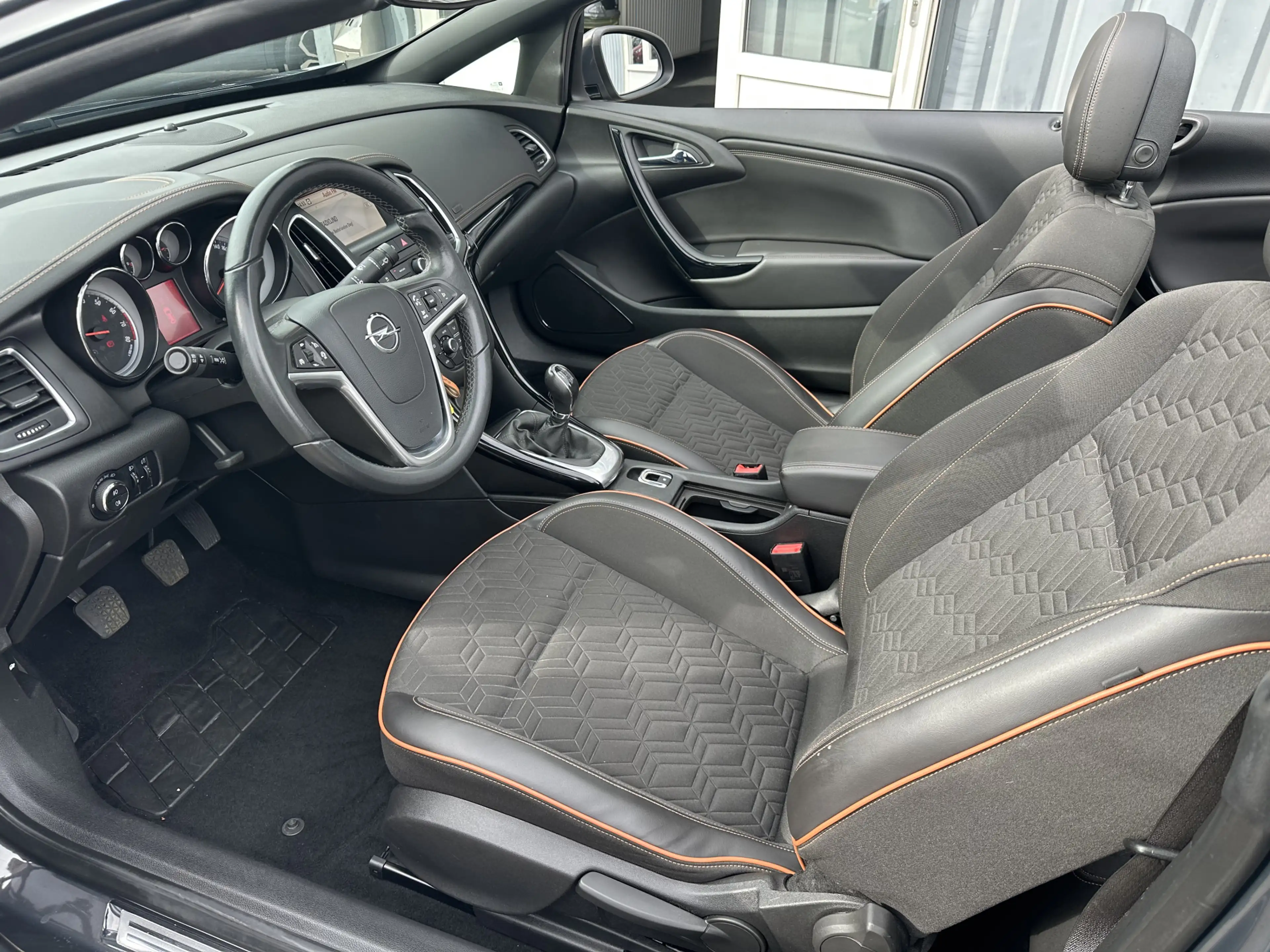 Opel Cascada 1.4 Turbo ecoFLEX Cosmo cabrio — photo 7