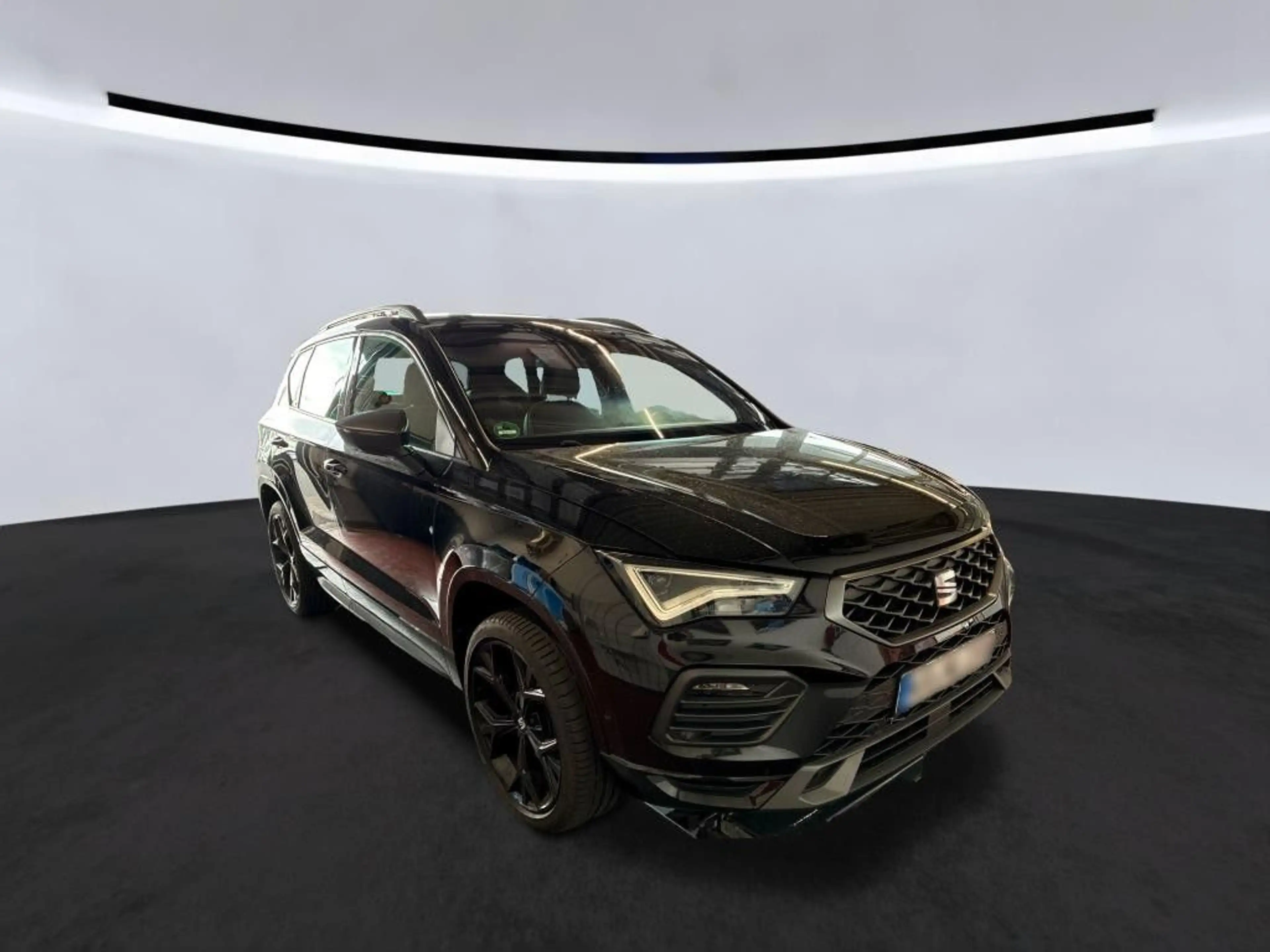 SEAT Ateca FR Line 2.0TDI DSG/PANORAMA/LED/VIRTUAL/19 — photo 4