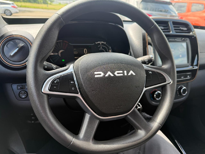 Dacia Spring Extreme*SHZ*Leder*Kamera*DAB*Navi — photo 5
