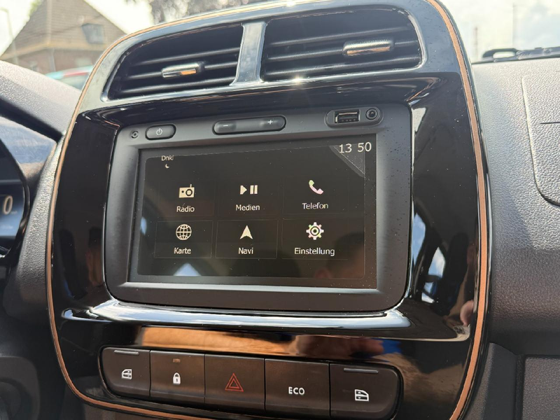Dacia Spring Extreme*SHZ*Leder*Kamera*DAB*Navi — photo 8
