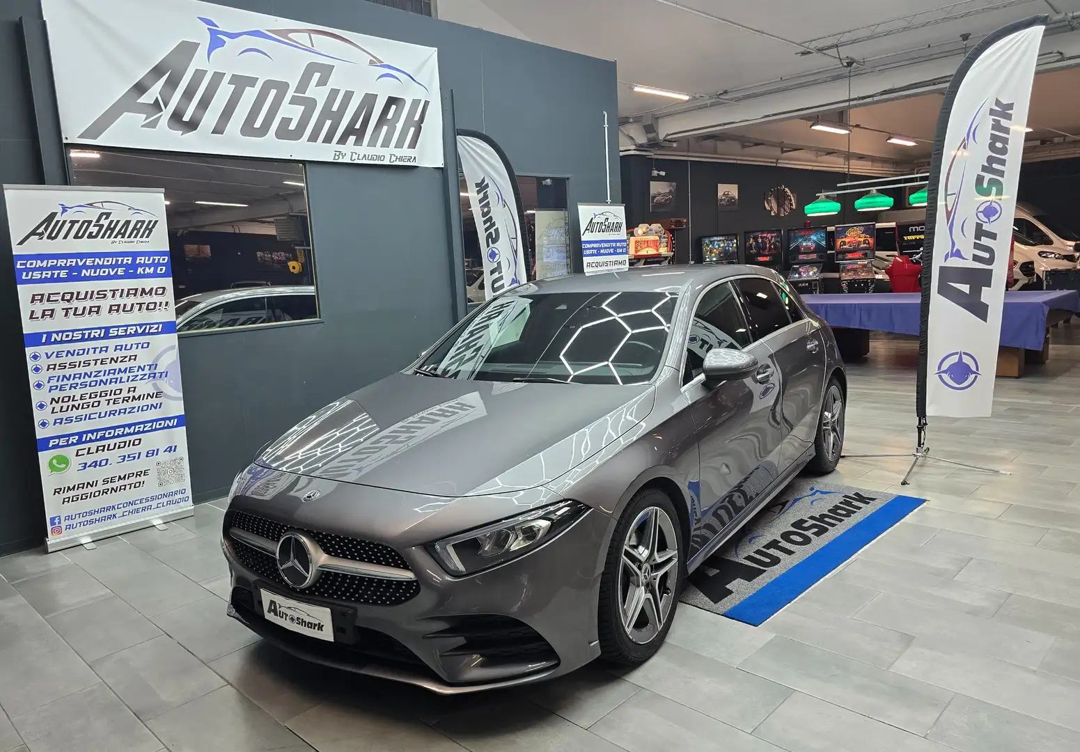 Mercedes-Benz A 180 MERCEDES-BENZ A 180 AMG PREMIUM SPORT 5P 116CV Gris - 2