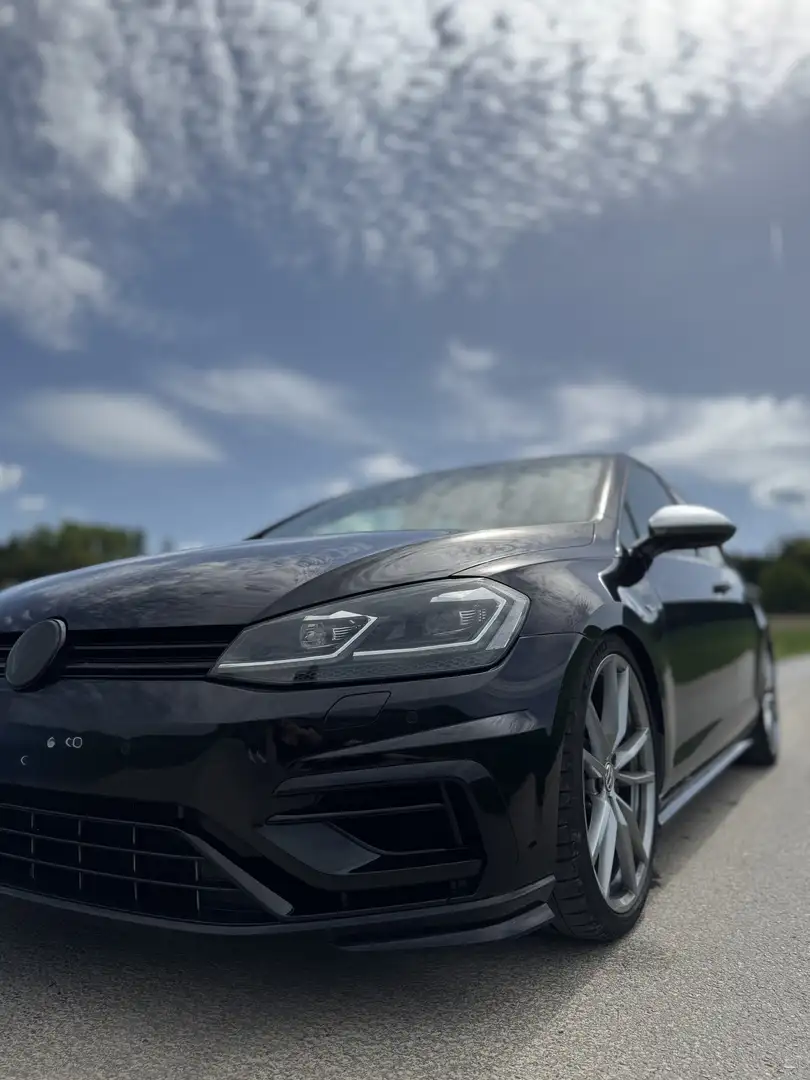 Volkswagen Golf R Fekete - 2