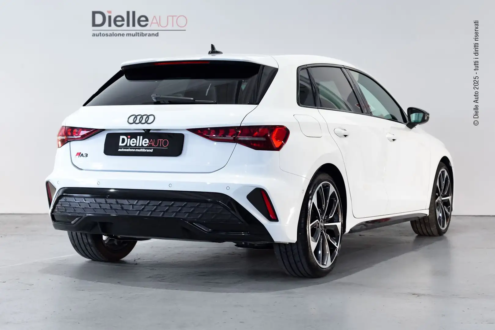 Audi A3 A3 Sportback Black Line 35 TFSI S tronic Bianco - 2