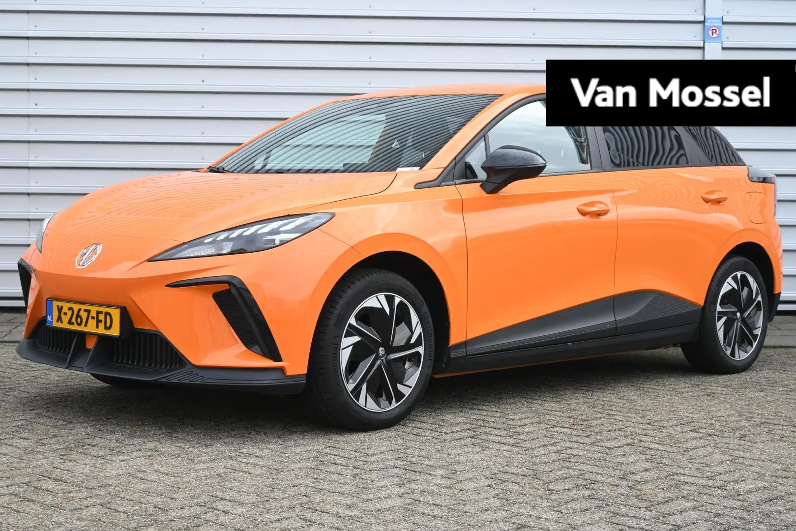 MG MG4 Electric Standard 51 kWh | Apple Carplay | Climate Portocaliu - 1