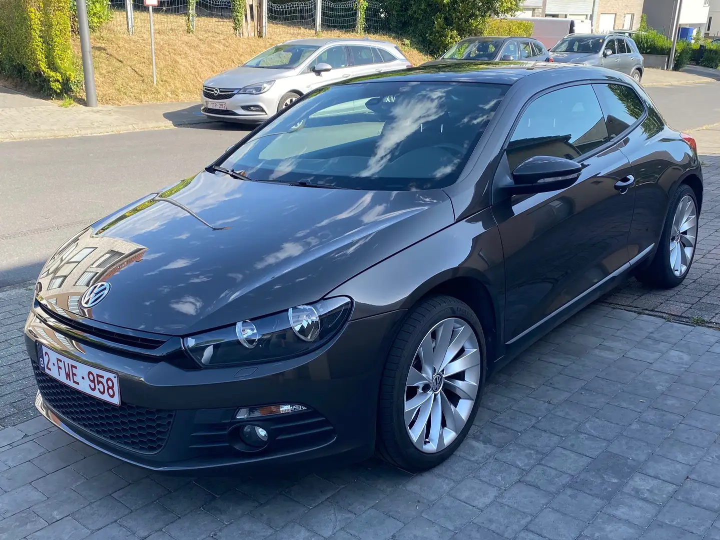 Volkswagen Scirocco Scirocco 1.4 TSI DSG Match Uitzonderlijke staat Bruin - 1