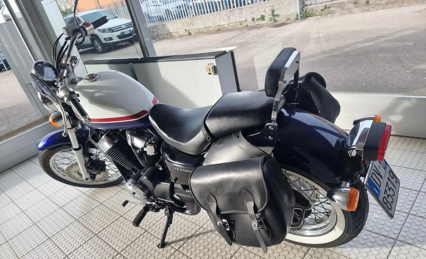 Honda VT 750 Bianco - 2
