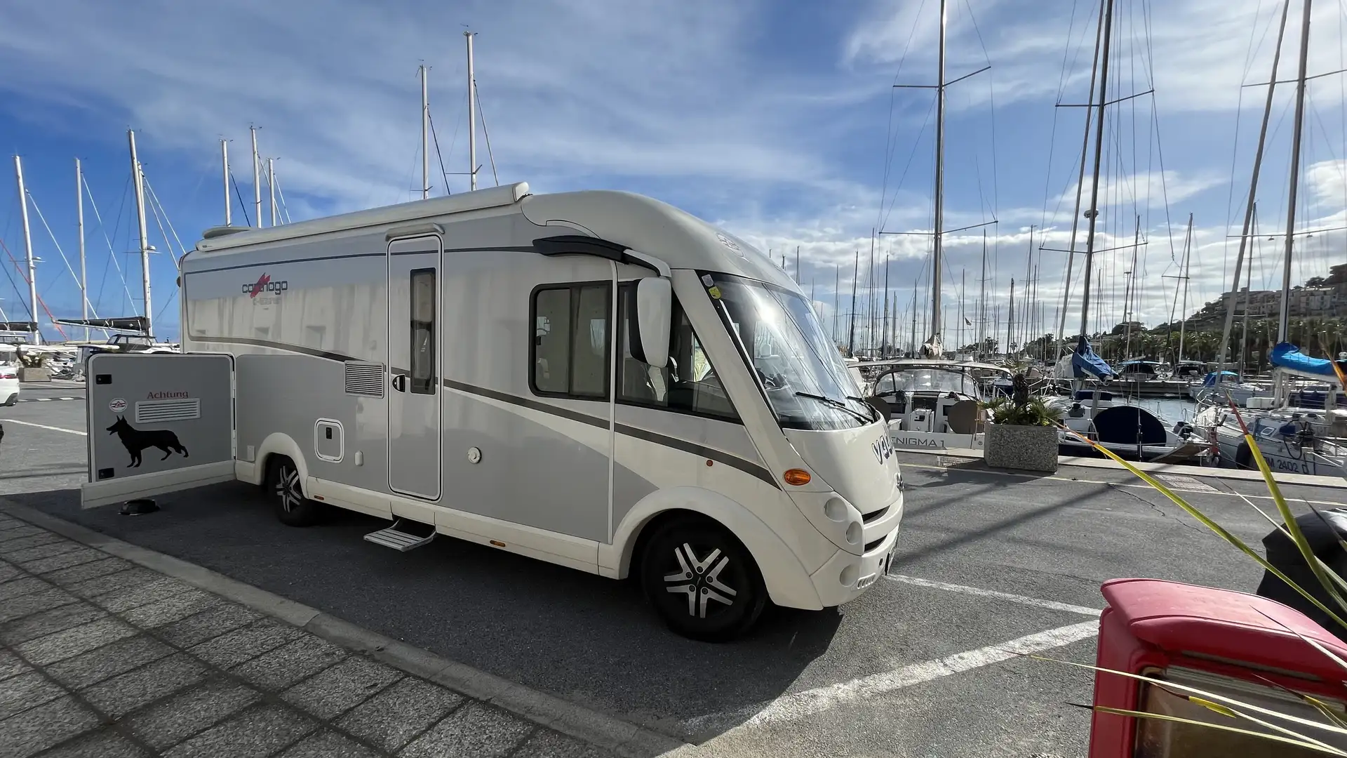 Caravans-Wohnm Carthago Luxus Line , hydraulische Hubstützen, 2 x TV mit Blanc - 2