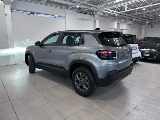 Jeep Avenger view 4