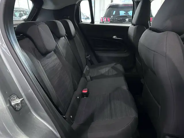 Jeep Avenger view 14
