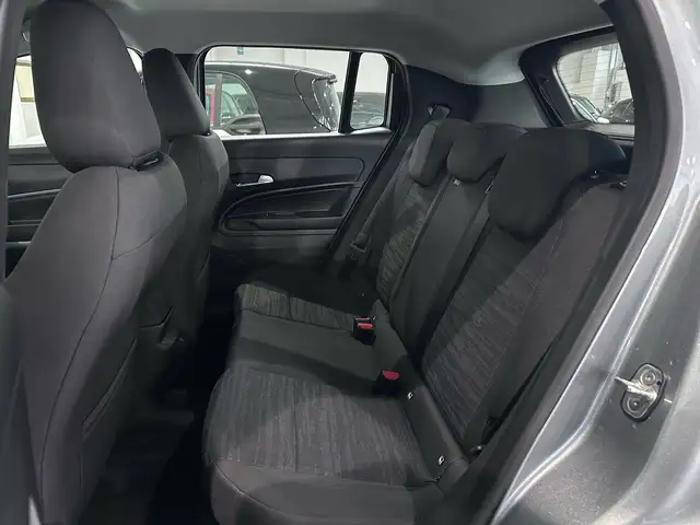 Jeep Avenger view 8