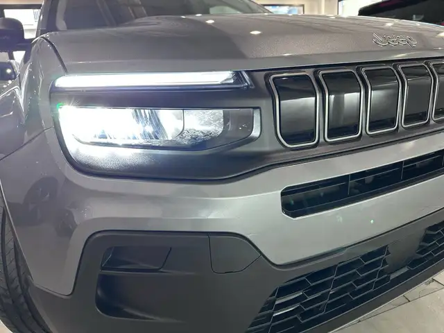 Jeep Avenger view 13