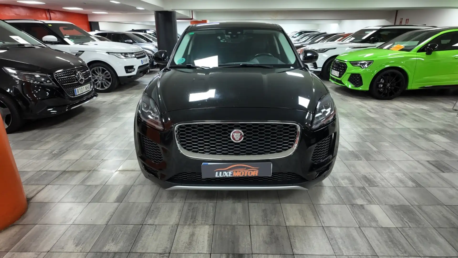 Jaguar E-Pace 2.0D I4 R-Dynamic HSE AWD Aut. 150 - 2