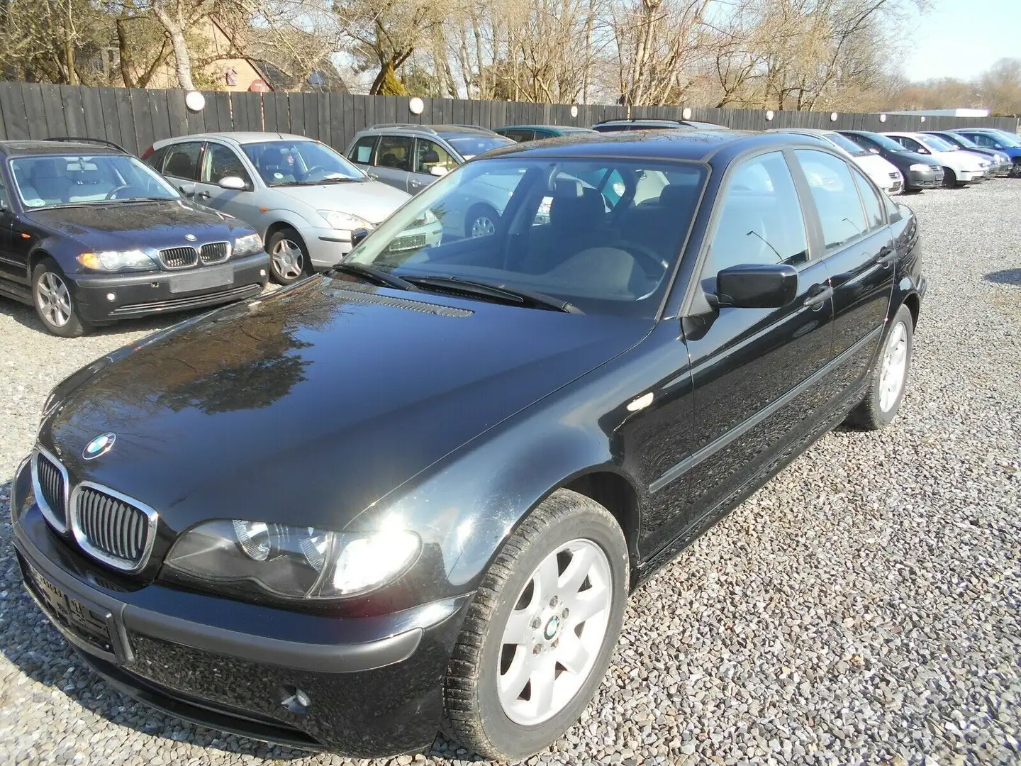 BMW 316 Baureihe 3 Lim. 316i Negro - 2