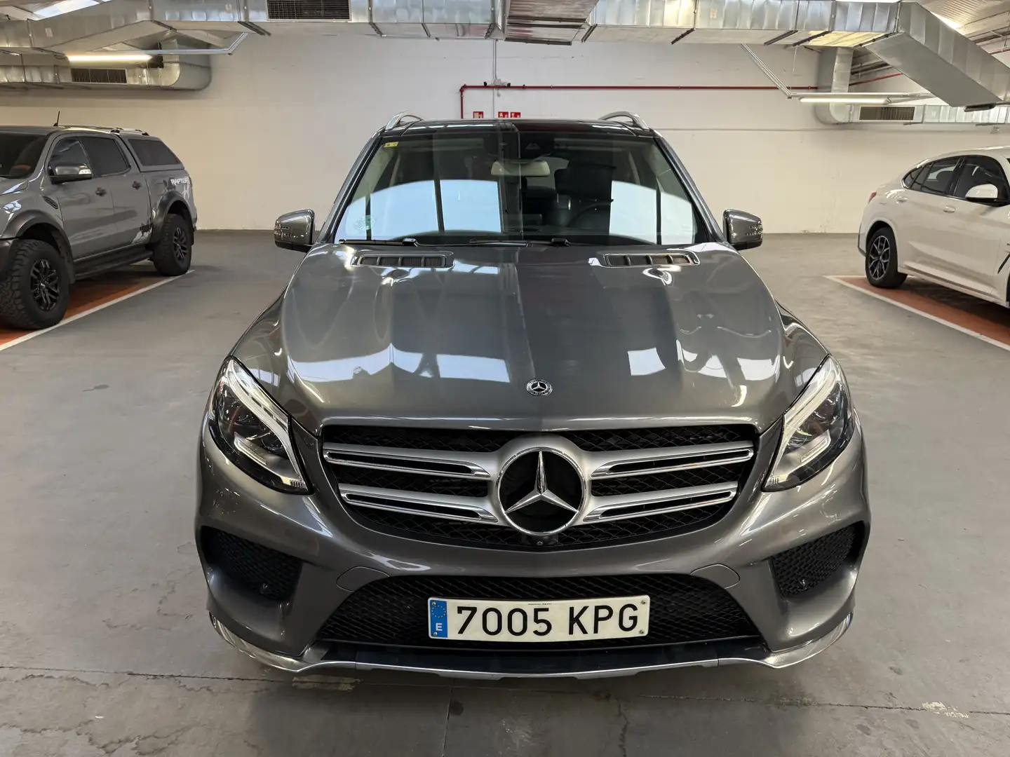 Mercedes-Benz GLE 350 Coupé 350d 4Matic Aut. Gris - 2