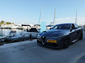 Giulia 2.9 V6 Bi-Turbo Quadrifoglio