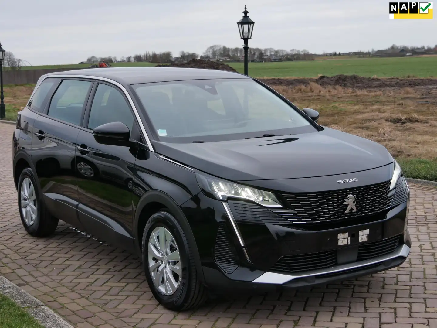 Peugeot 5008 1.5 BlueHDI Active Pack Business EAT8 7-PERS ** 13 Schwarz - 1