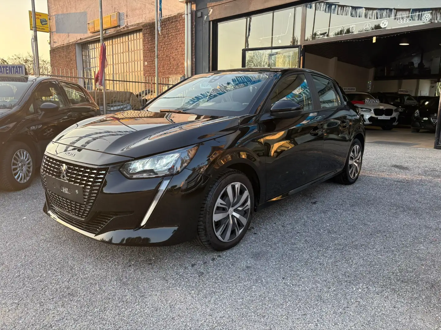 Peugeot 208 208 1.2 puretech Allure Navi Pack s Noir - 2