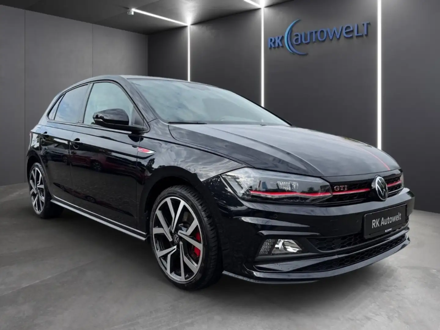 Volkswagen Polo GTI 2.0 TSI DSG Navi ACC DAB SportSelect Schwarz - 2