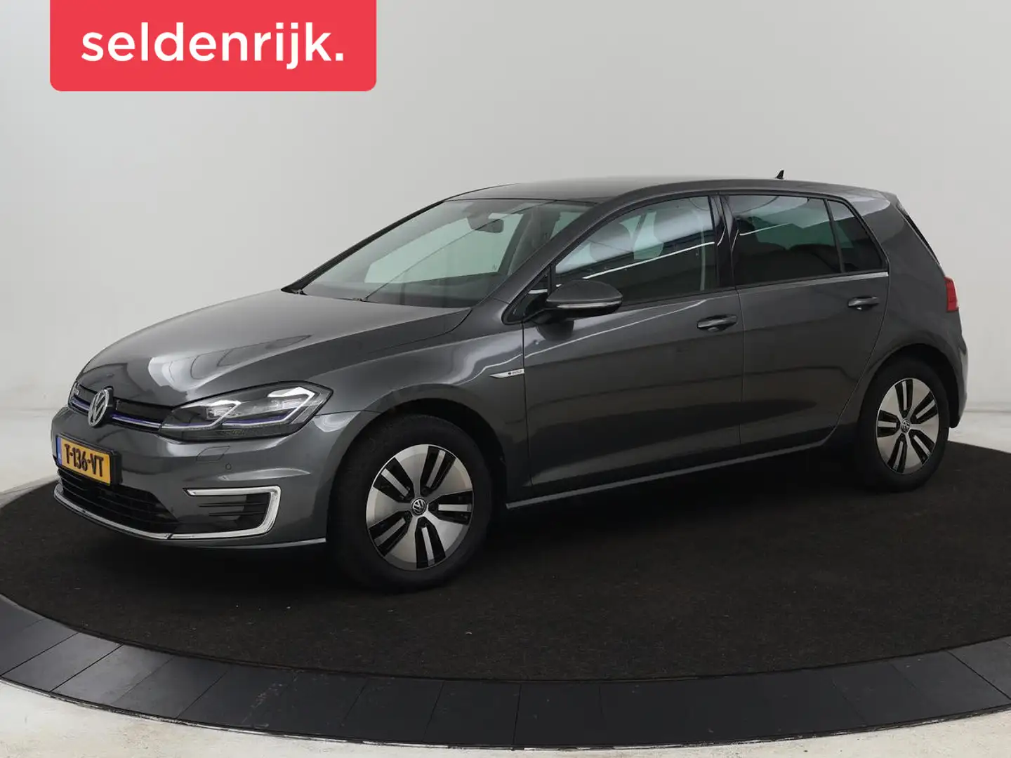 Volkswagen e-Golf E-dition | Stoelverwarming | Carplay | Full LED | Gris - 1