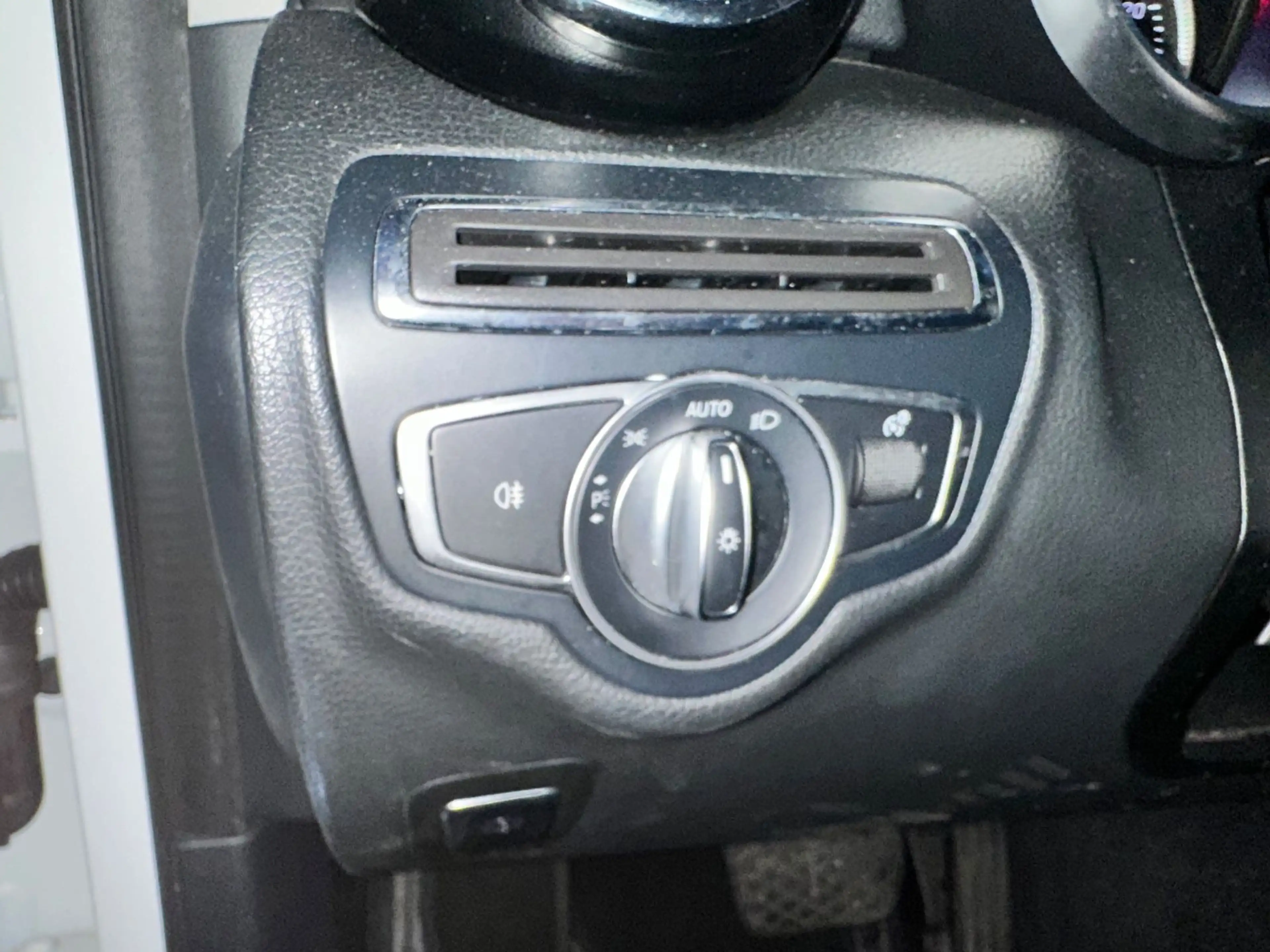 Mercedes-Benz C 180 Lim.KLİMA*LEDER*NAVİ*9G Tronic*LED* F1 — photo 11