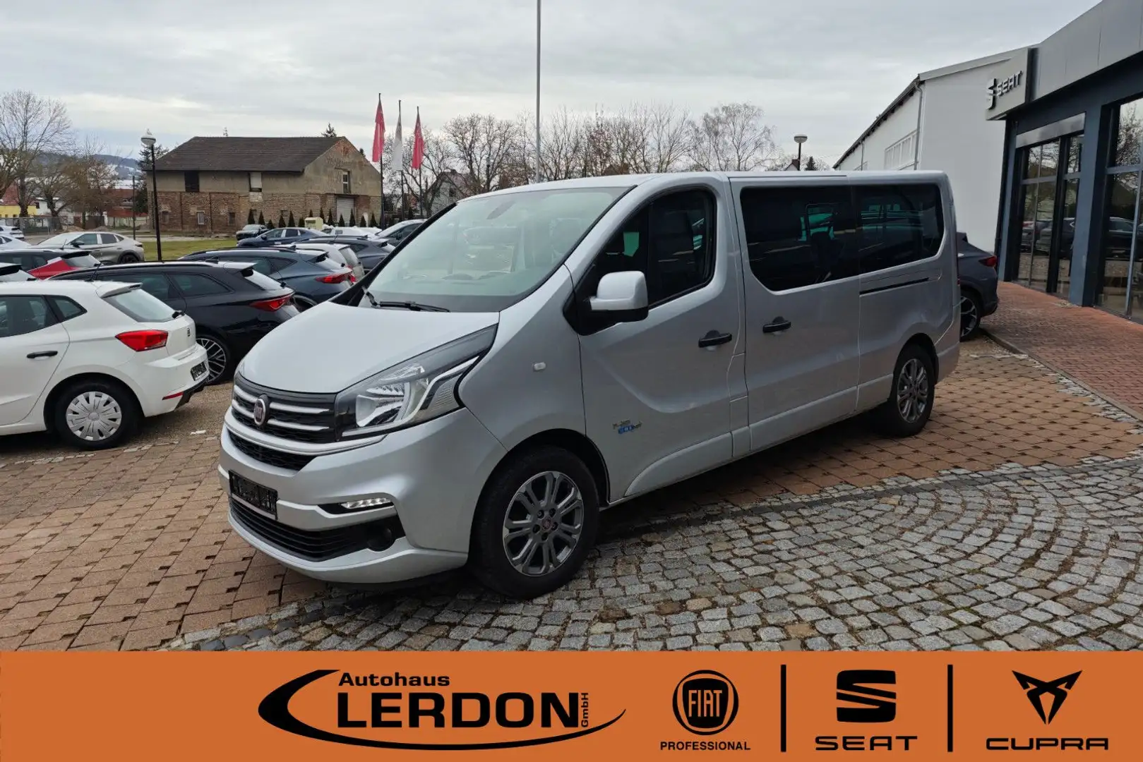 Fiat Talento Kombi L2H1 1,2t Family AHK|KLIMA|KAM|NAV Silber - 1