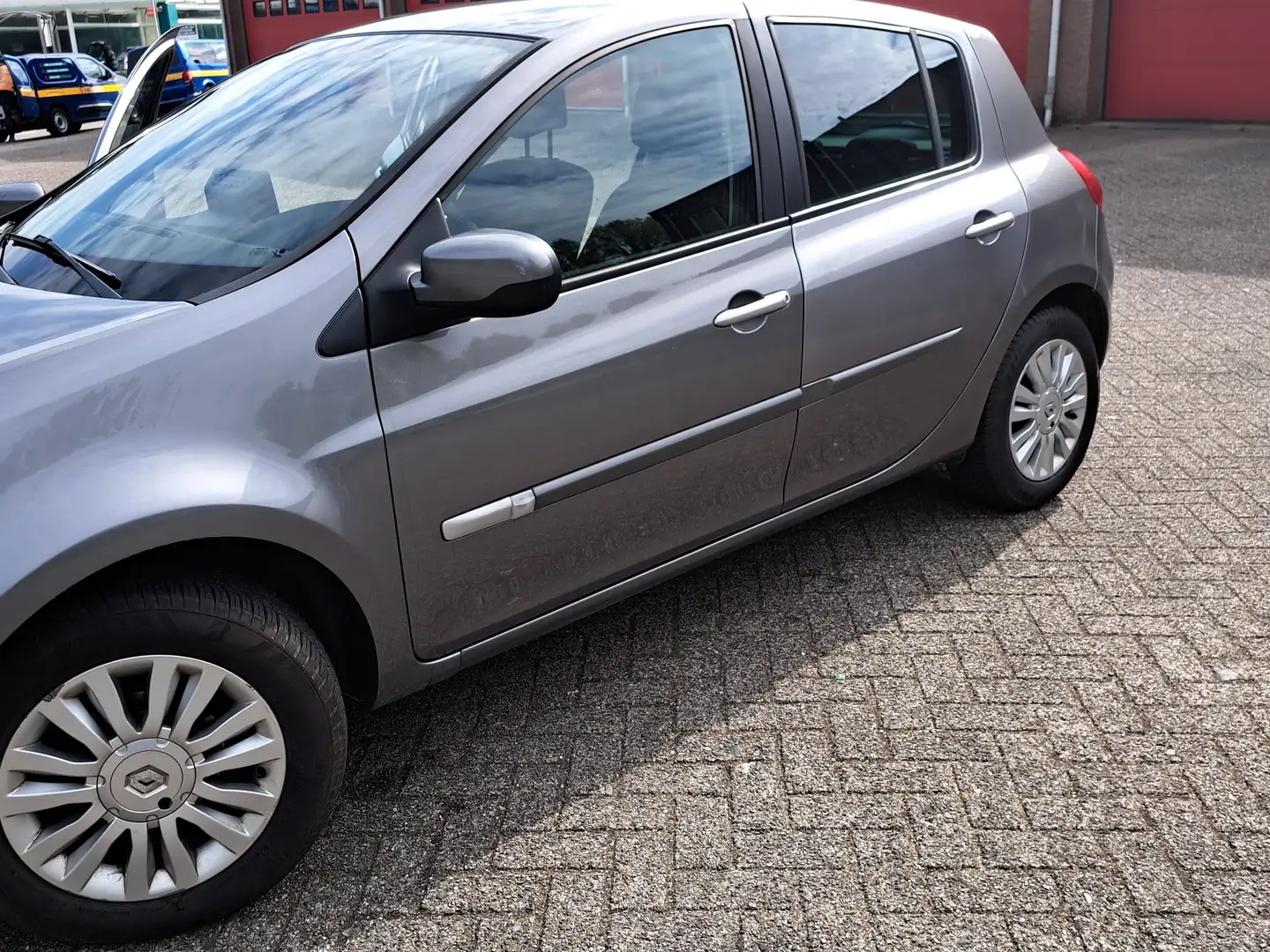 Renault Clio Clio 1.2 Collection Zilver - 2