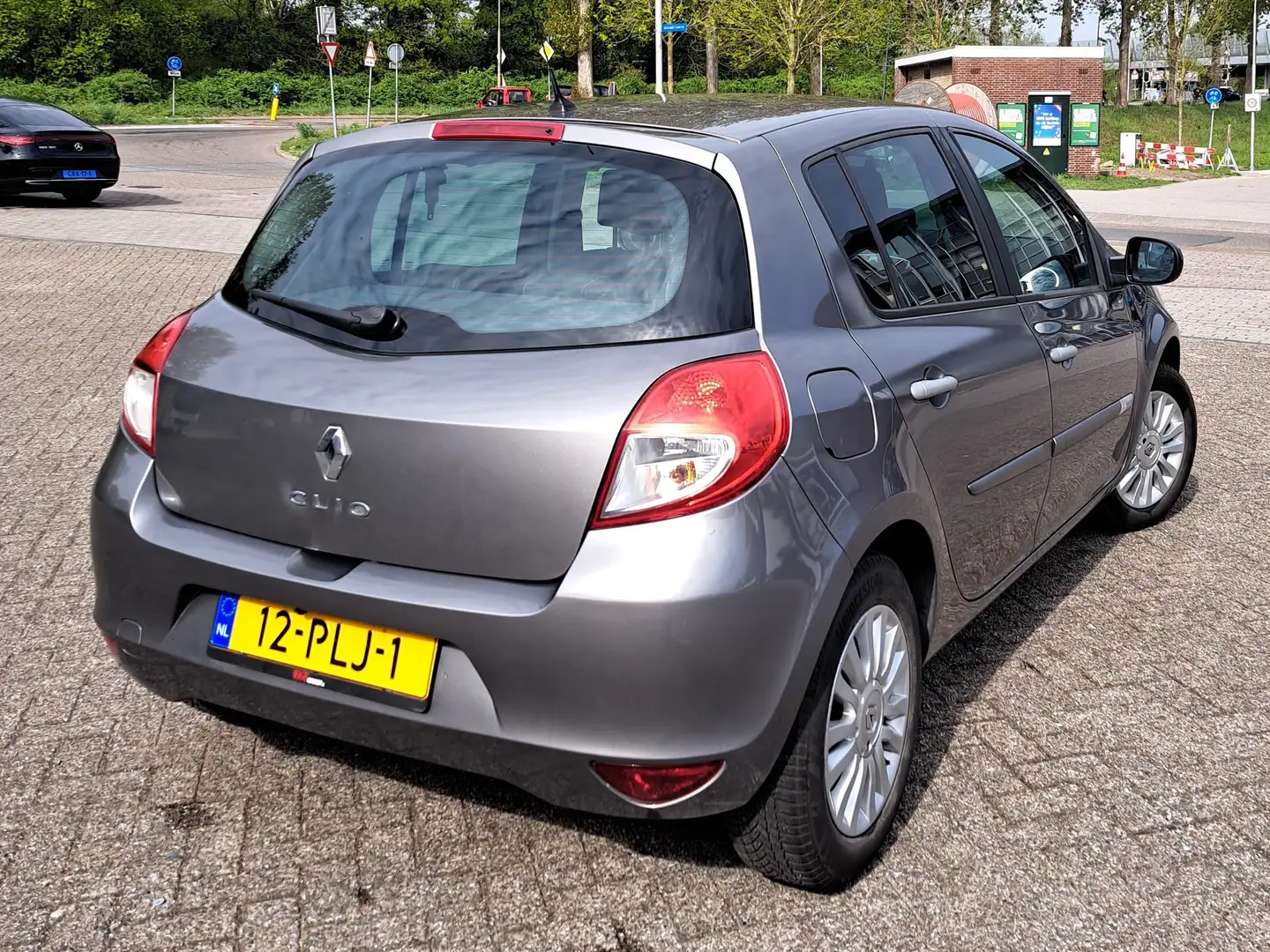 Renault Clio Clio 1.2 Collection Zilver - 1