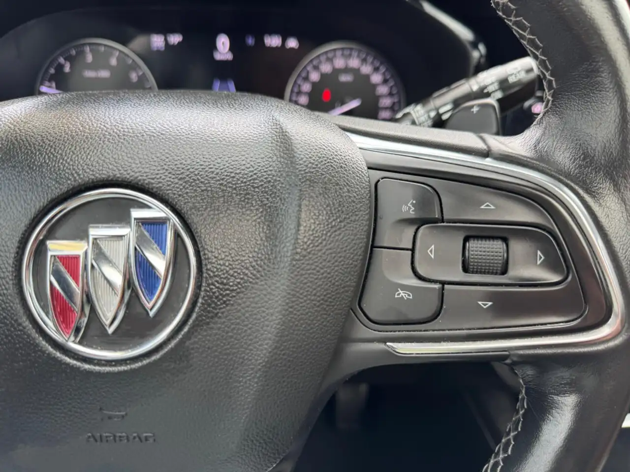 Buick Envision снимка Buick Envision
