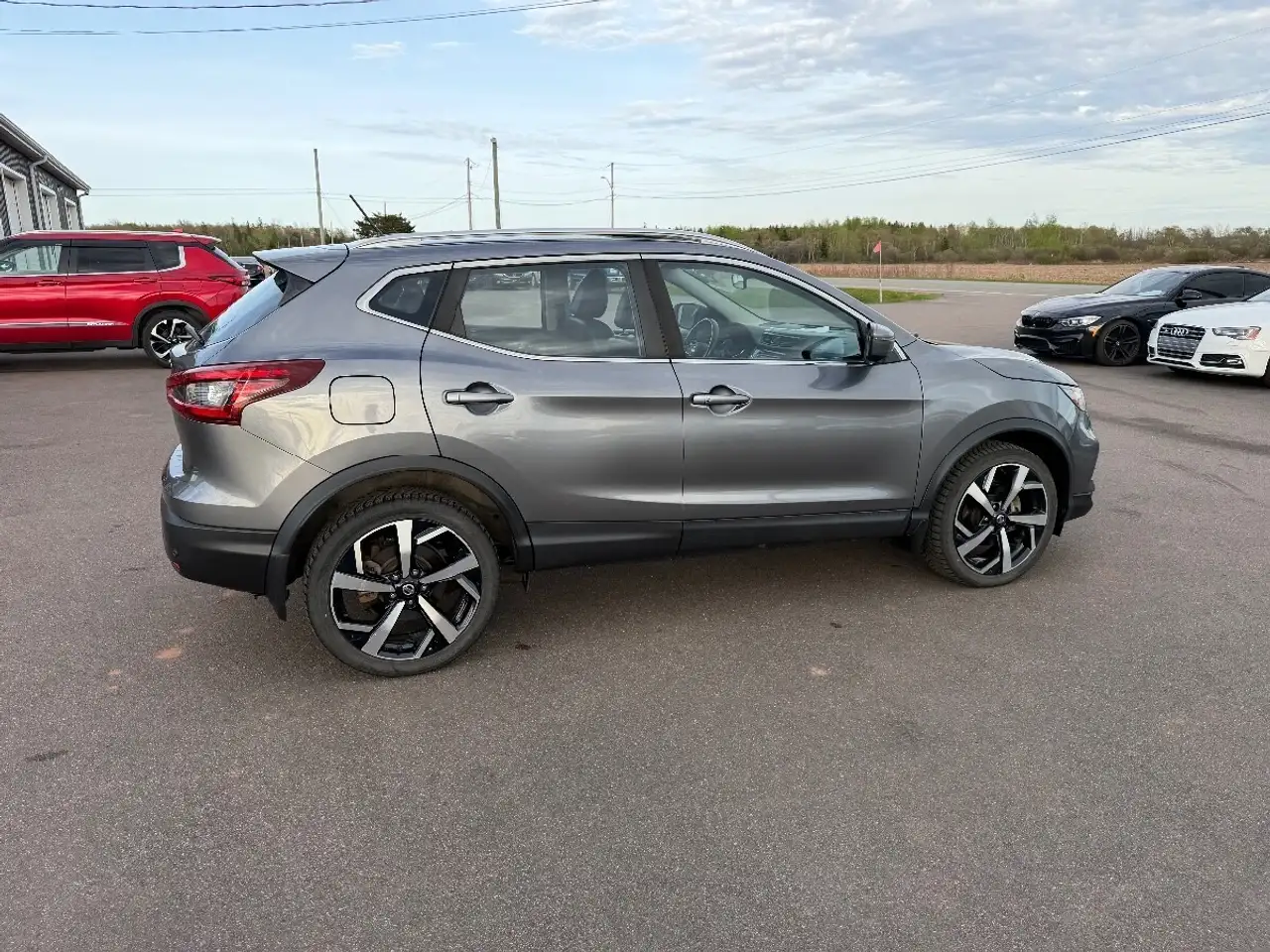 Nissan Qashqai снимка Nissan Qashqai