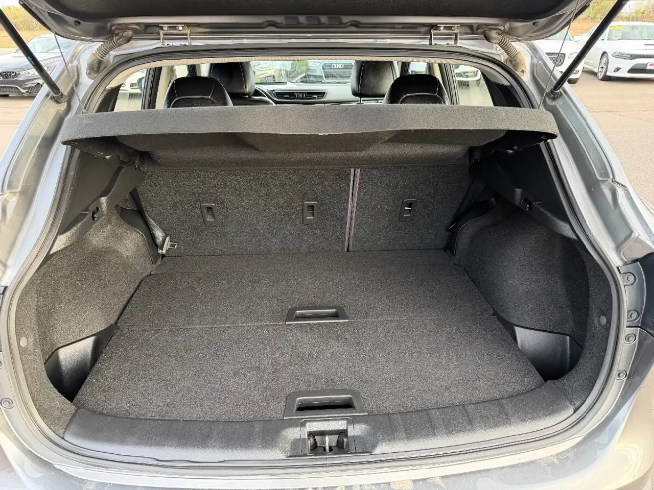 Nissan Qashqai снимка Nissan Qashqai