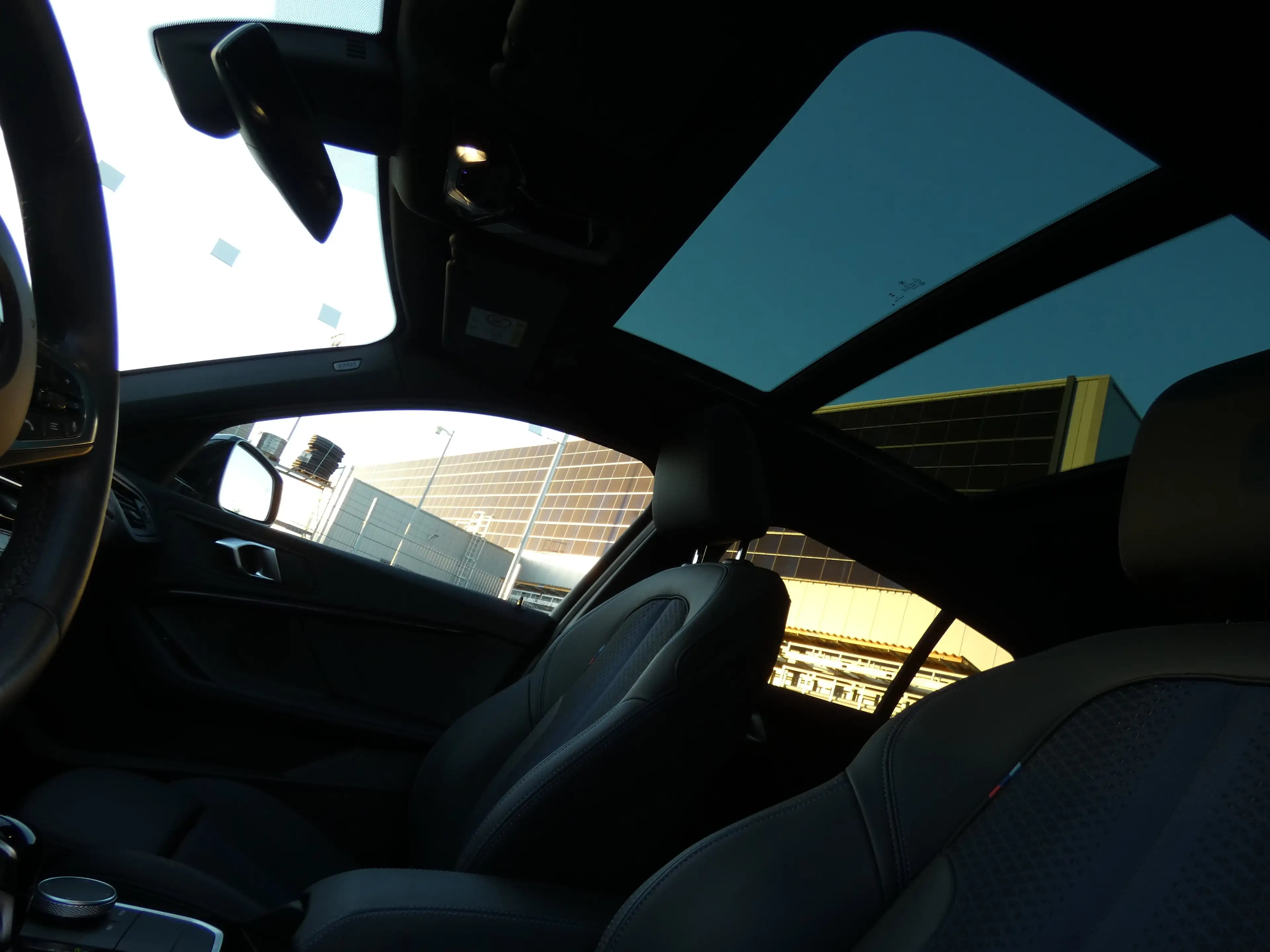 BMW 118 i M Sport Navi+Pano+Kamera+ACC+SHZ+Apple+LED — photo 13