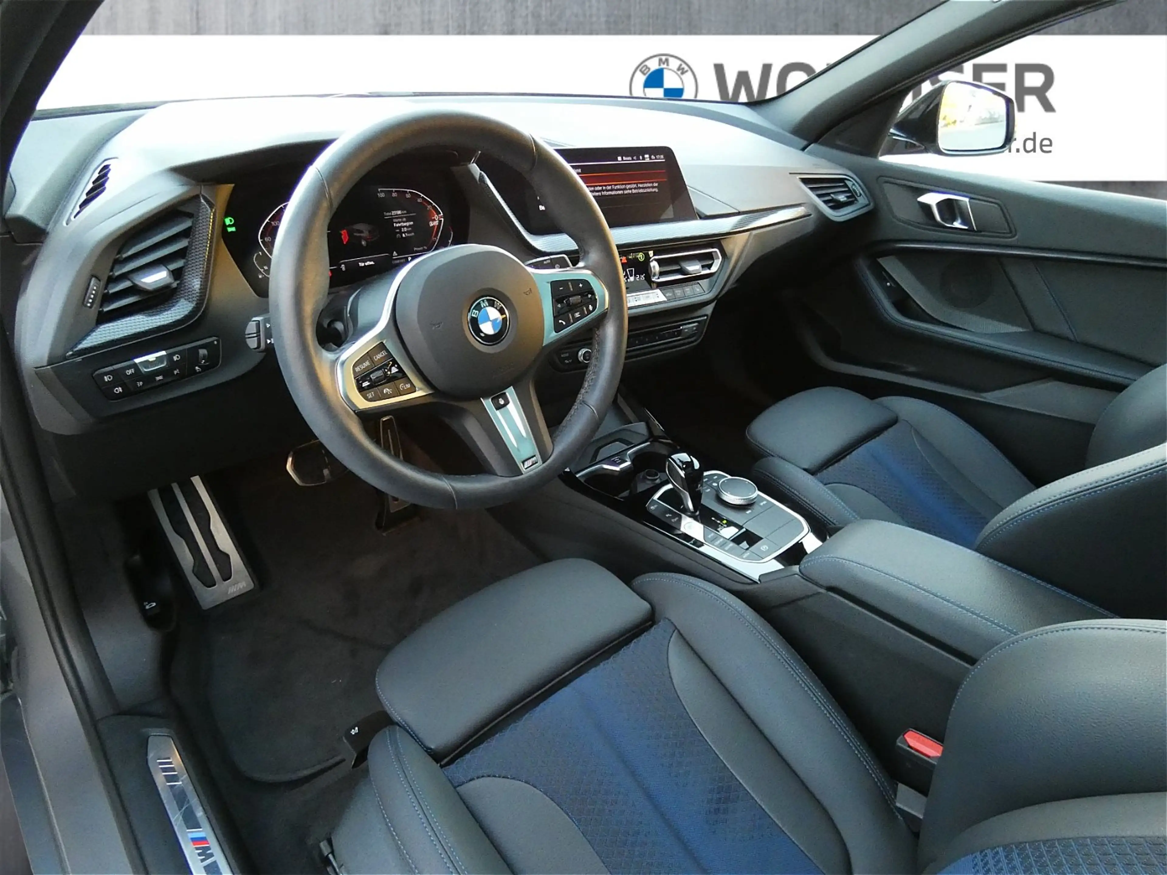 BMW 118 i M Sport Navi+Pano+Kamera+ACC+SHZ+Apple+LED — photo 12