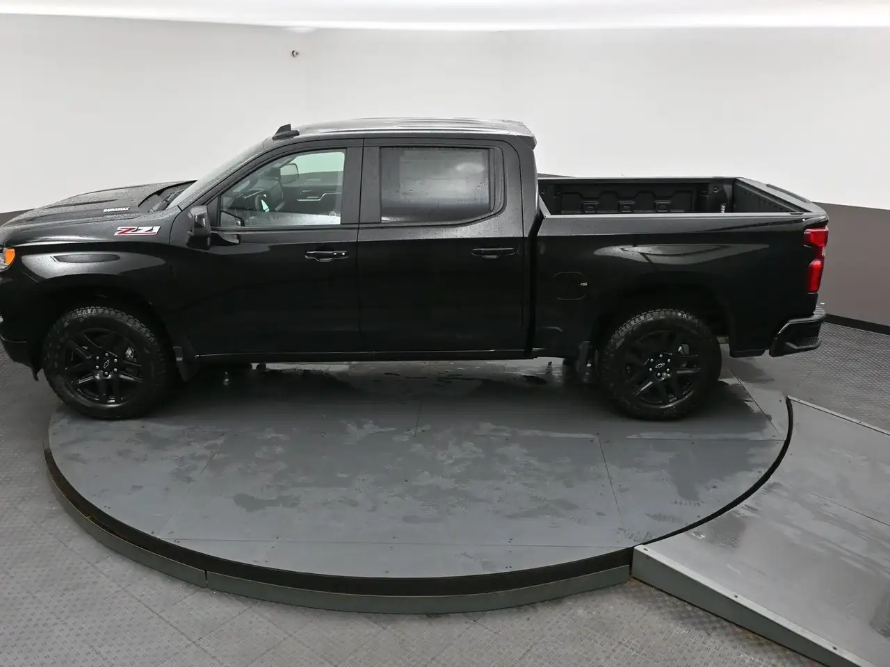 Chevrolet Silverado 1500 снимка Chevrolet Silverado 1500