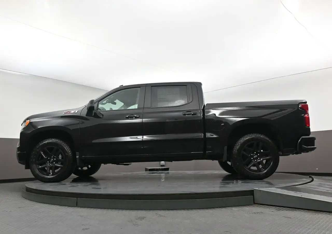 Chevrolet Silverado 1500 снимка Chevrolet Silverado 1500