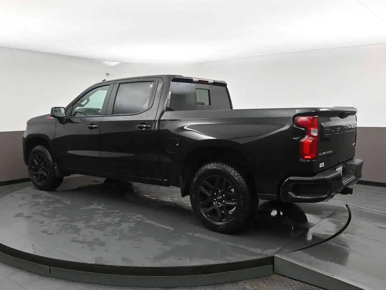 Chevrolet Silverado 1500 снимка Chevrolet Silverado 1500