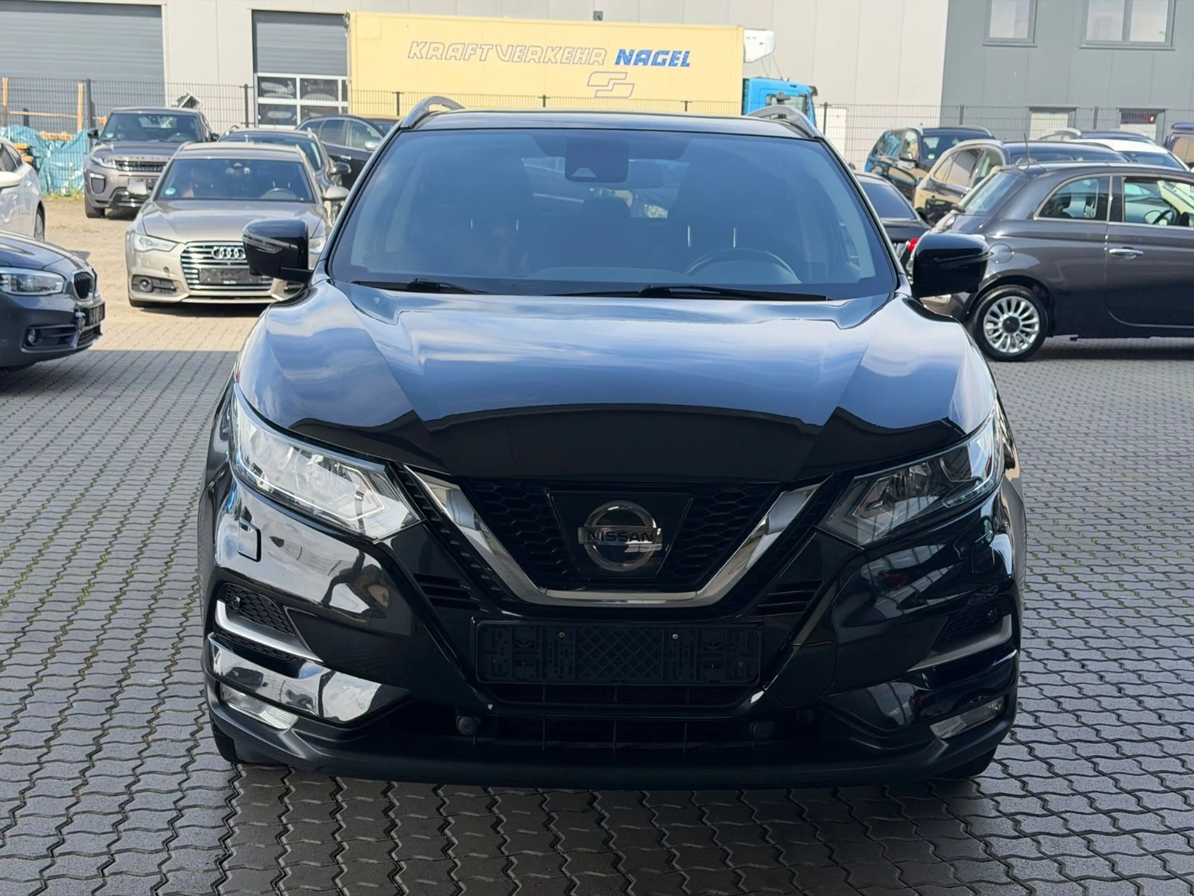 Nissan Qashqai 1.2 Tekna Pano Xenon SHZ EU6 — photo 2