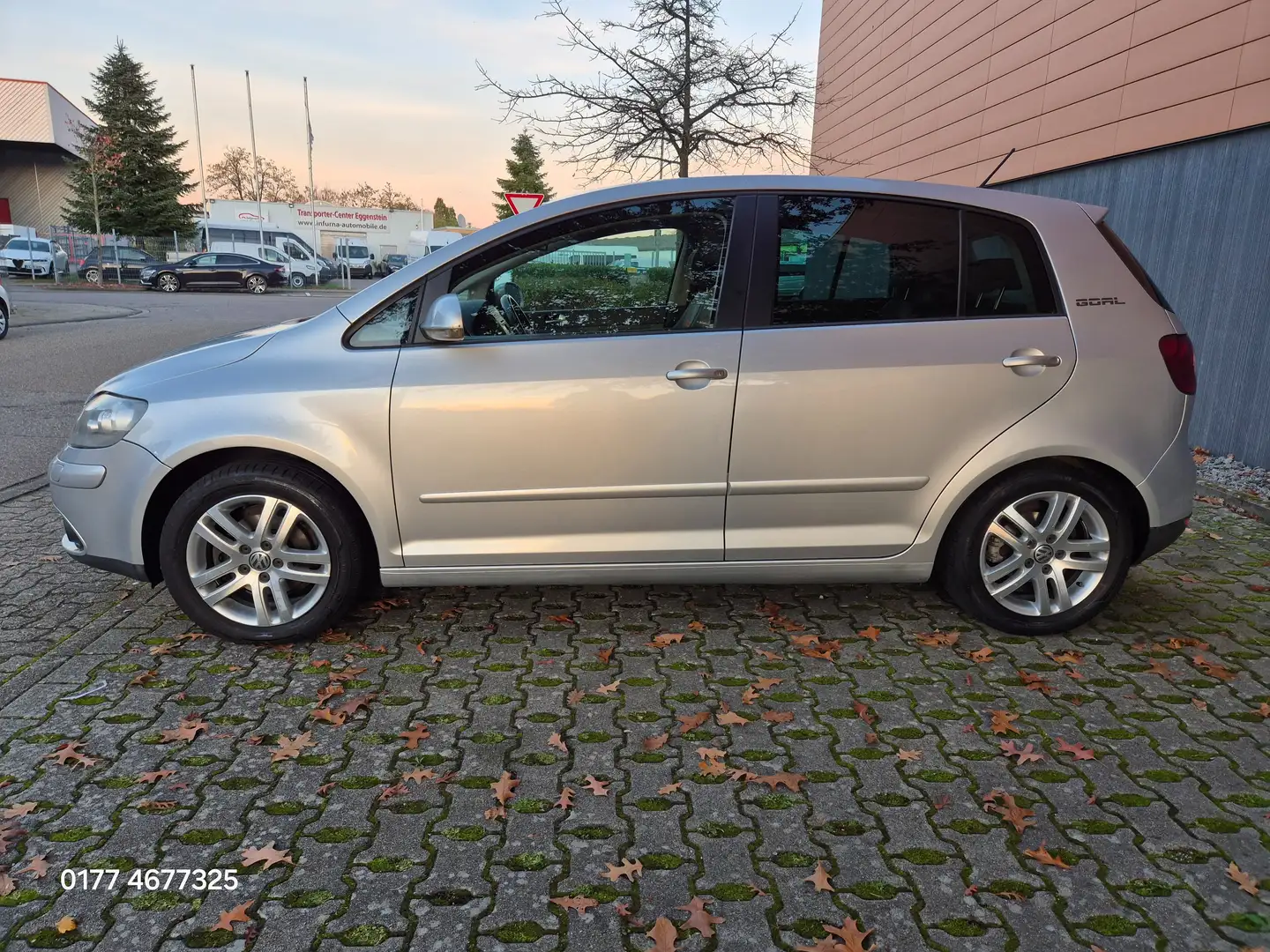Volkswagen Golf Plus Goal 1,6 Ltr 3.Hand-Klima-8 fach Tüv April 27 Argent - 2