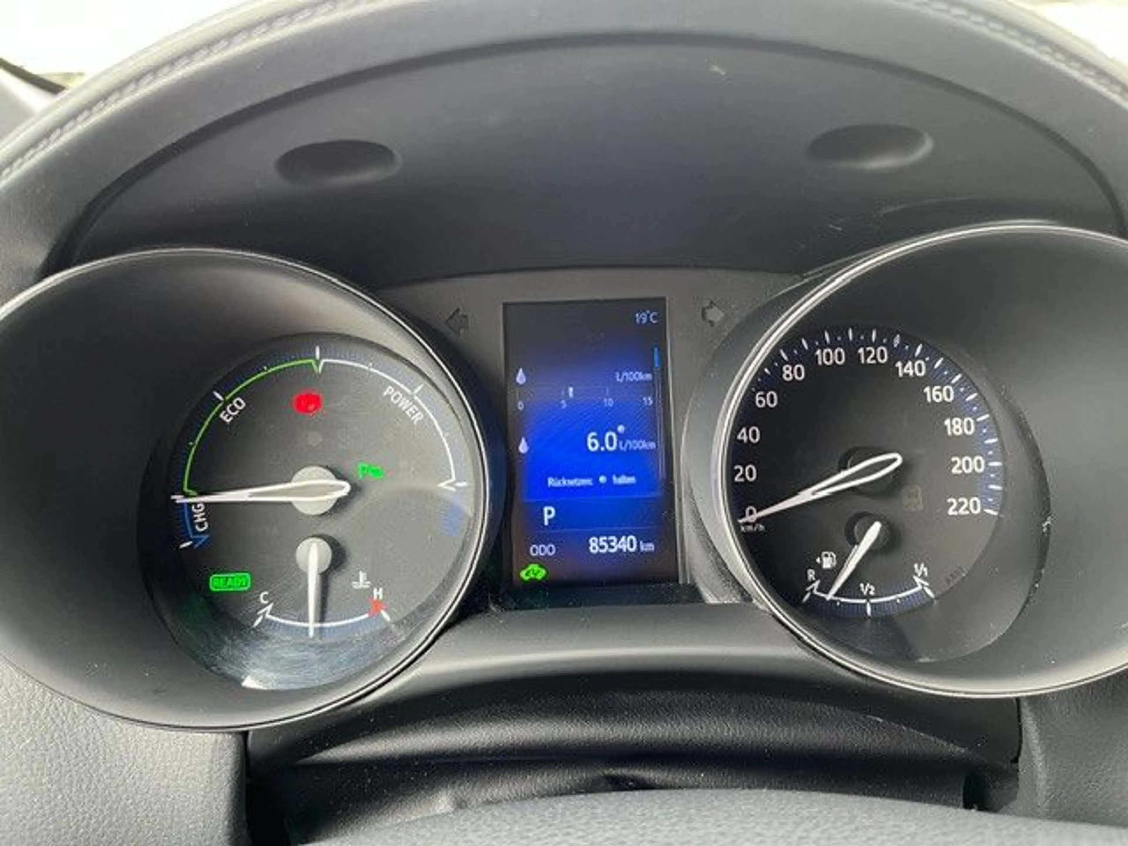 Toyota C-HR 1,8 Hybrid Team D — photo 14