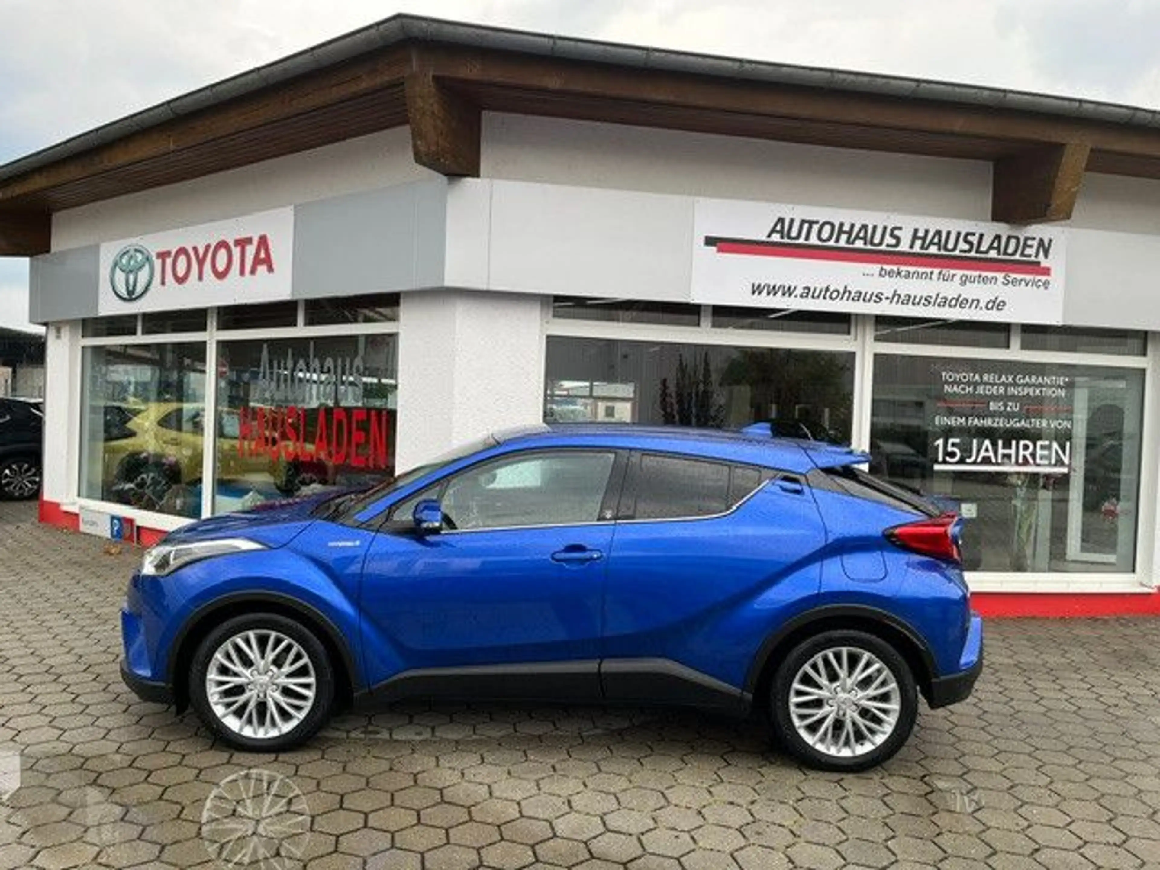 Toyota C-HR 1,8 Hybrid Team D