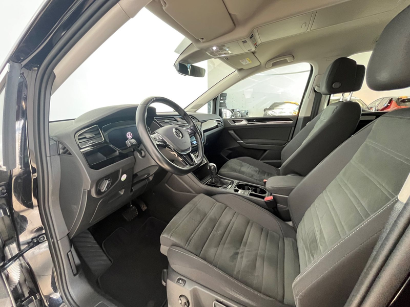 Volkswagen Touran Highline DSG 7-Sitzer ACC AHK VirtualCock — photo 11