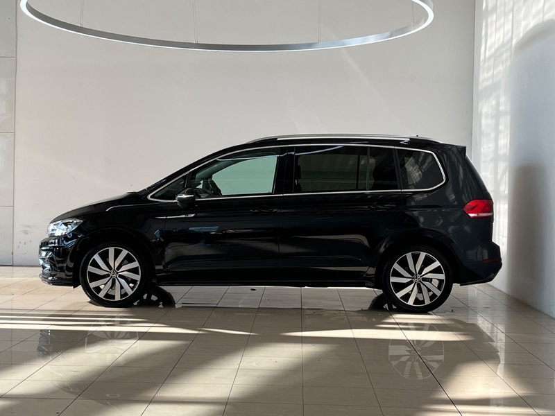 Volkswagen Touran Highline DSG 7-Sitzer ACC AHK VirtualCock — photo 5