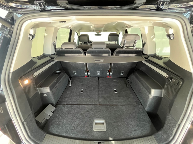 Volkswagen Touran Highline DSG 7-Sitzer ACC AHK VirtualCock — photo 13