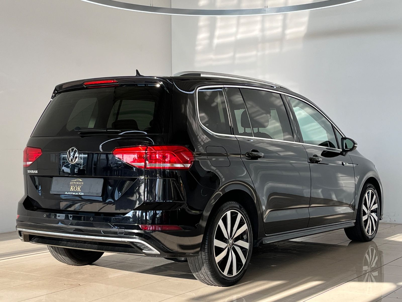 Volkswagen Touran Highline DSG 7-Sitzer ACC AHK VirtualCock — photo 6