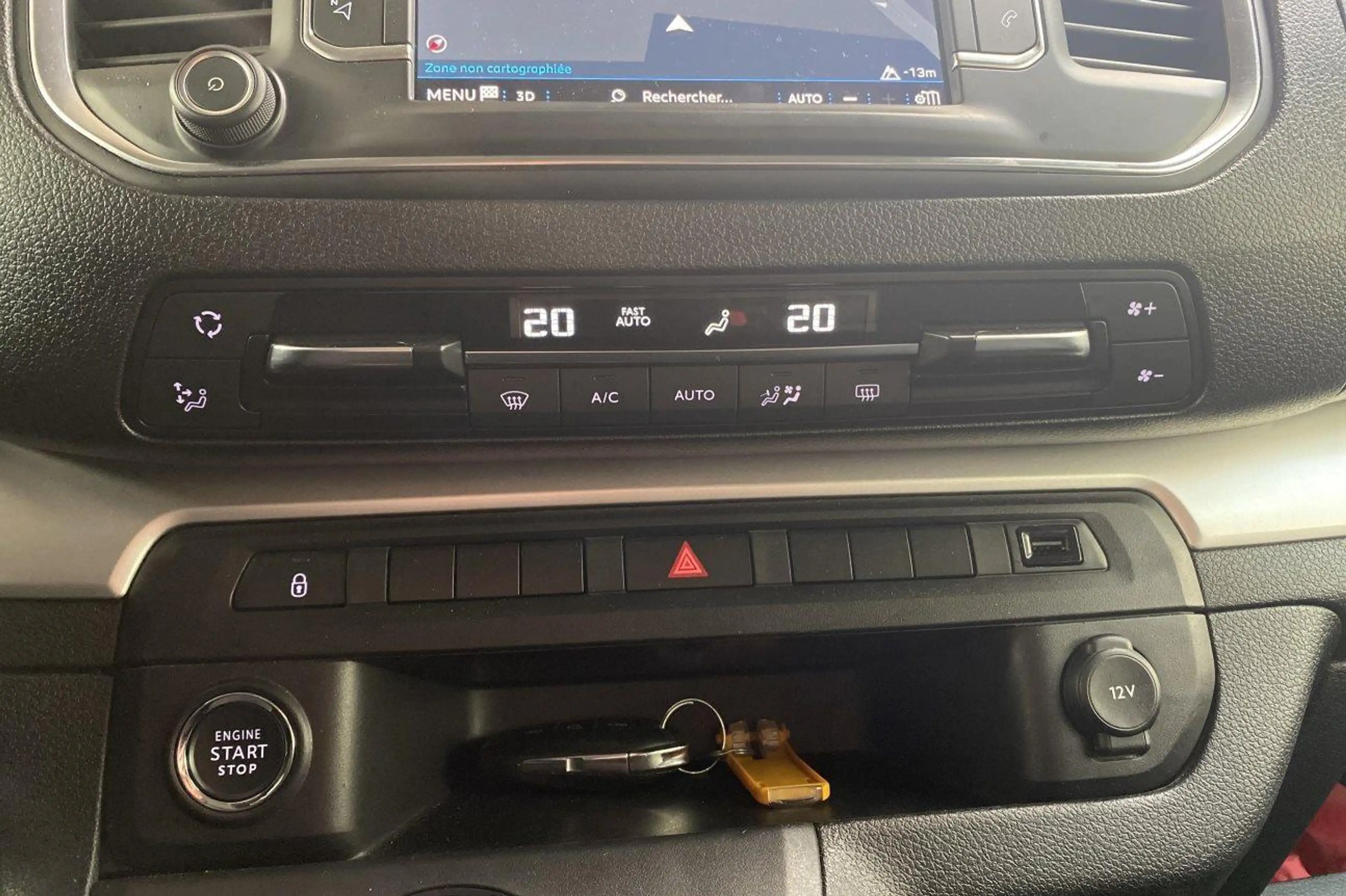 Peugeot Traveller LONG Business Auto 8pl. — photo 15