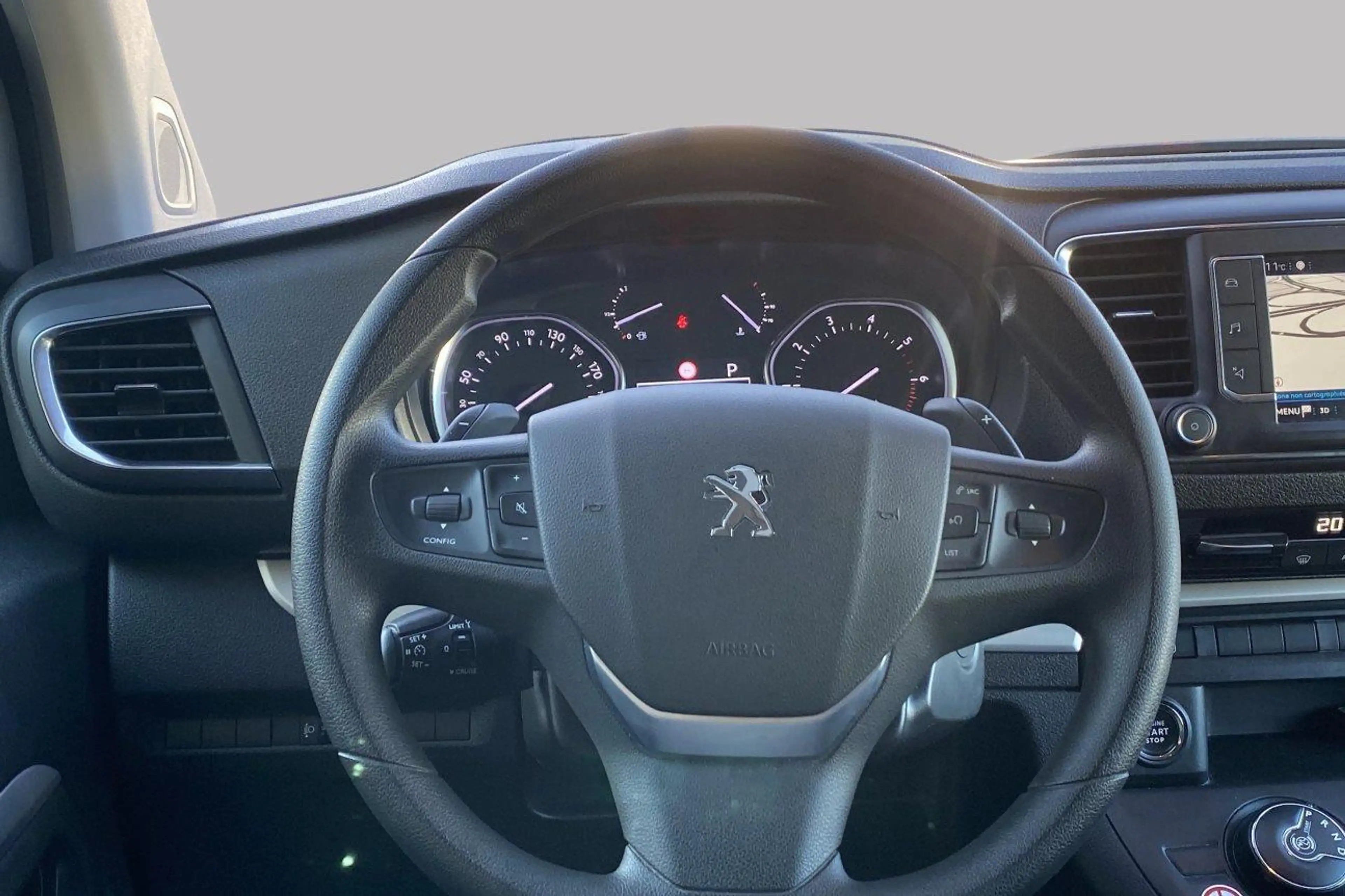Peugeot Traveller LONG Business Auto 8pl. — photo 12