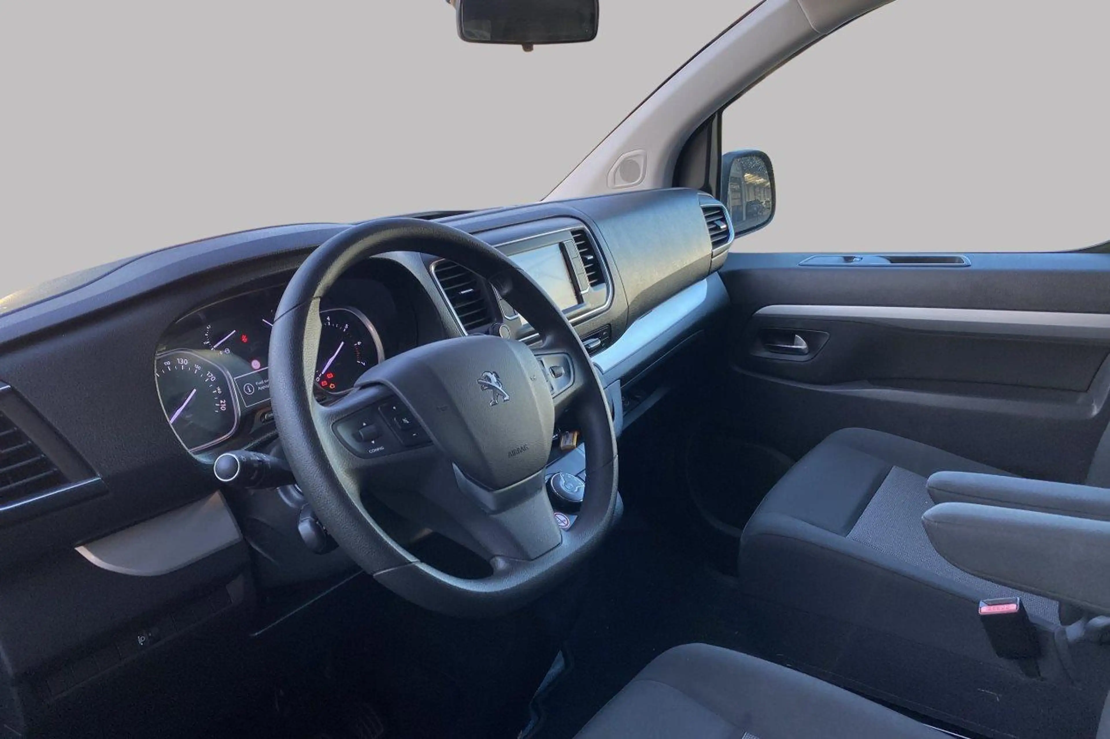 Peugeot Traveller LONG Business Auto 8pl. — photo 9