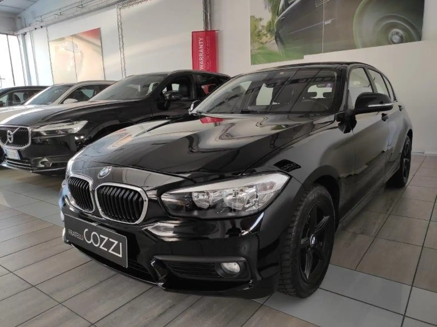 BMW 118 - 118d 5p. Advantage Black - 2