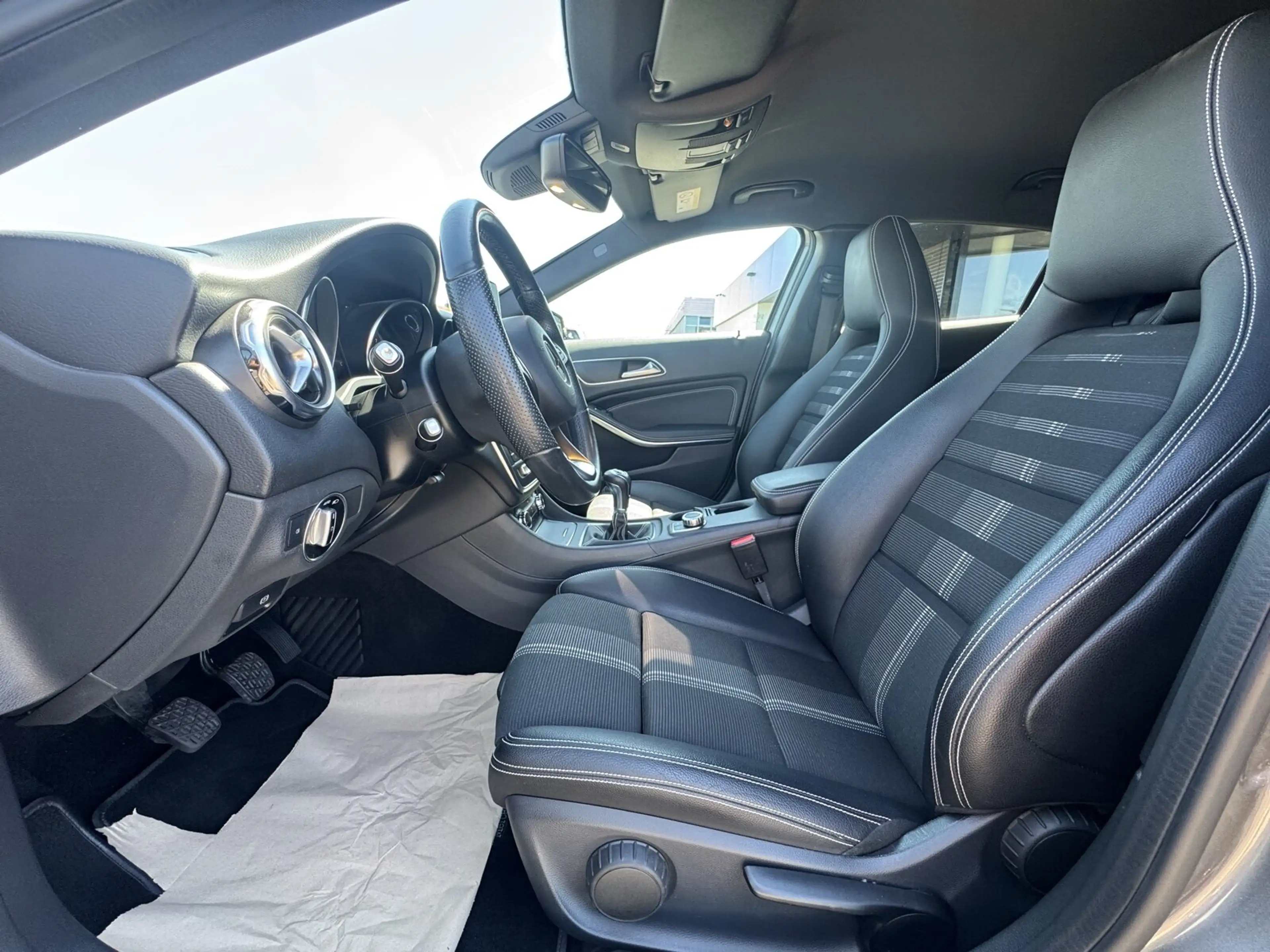 Mercedes-Benz GLA 200 GLA 200 URBAN +NAVI+AHK+LED+NIGHT+PARKPILOT+SHZ+ — photo 10
